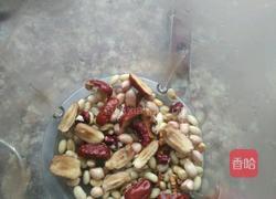 核桃红枣豆浆的做法图解3