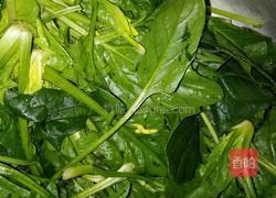 菠菜拌鸡蛋的做法图解1