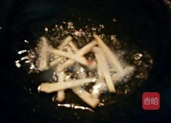 葱爆羊肉的做法图解3