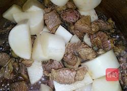 萝卜焖牛腩的做法图解4