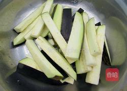 豆瓣茄子火腿的做法图解2