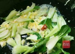 小青菜炒年糕的做法图解8