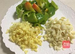 新疆柴窝堡辣子鸡的做法图解4