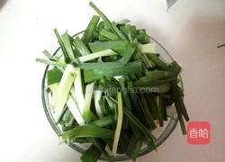 大蒜炒肉丝的做法图解2