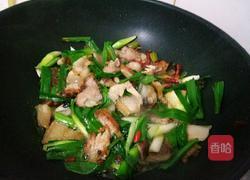 蒜苗回锅肉的做法图解7