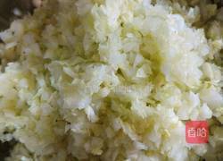 猪肉白菜水饺的做法图解2