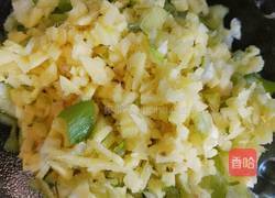 猪肉白菜水饺的做法图解3