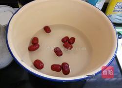 红枣粥的做法图解1