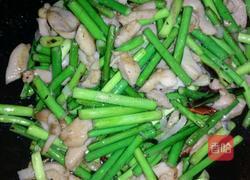 蒜苔炒鸡胸的做法图解7