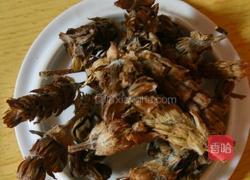 冲泡夏枯草的做法图解1