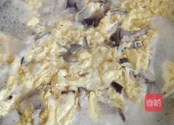 鸡蛋磨菇汤的做法图解6