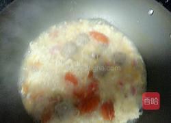 火腿肠鸡蛋面的做法图解3