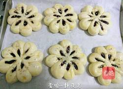 花朵豆沙馅面包的做法图解21