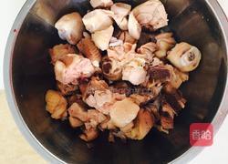 黄焖鸡腿的做法图解2