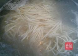 培根鸡蛋炒面的做法图解2