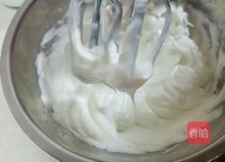葡萄干奶油蛋糕卷的做法图解7