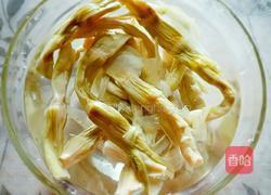 扁尖草鸡汤的做法图解2