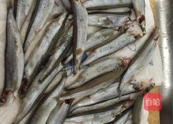 香煎多春鱼的做法图解1