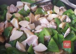 杏鲍菇炒彩椒的做法图解9