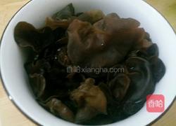 木耳炒豆干的做法图解2