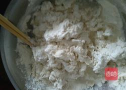 猪肉酸菜水饺的做法图解3