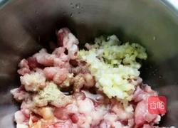 香菇酿肉的做法图解1