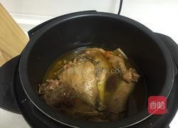 ‍焖制鸭腿 的做法图解8
