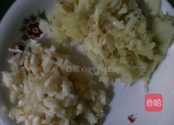 鱼香青笋的做法图解1