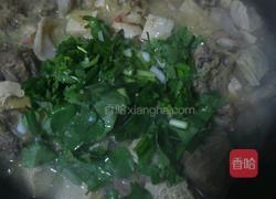 酸菜炖排骨的做法图解7