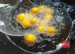 炸番薯丸子的做法图解9