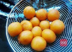 炸番薯丸子的做法图解10