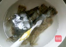 盐水皮皮虾的做法图解1
