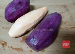 椰香双色薯饼的做法图解1