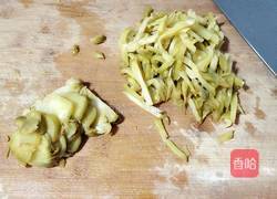 榨菜肉丝的做法图解1