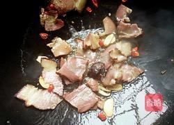 荷兰豆炒腊肉的做法图解8