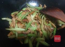 肉丝熏干芹菜的做法图解11
