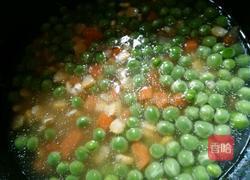 豌豆玉米焖饭的做法图解3
