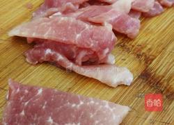 莴笋炒肉片的做法图解1