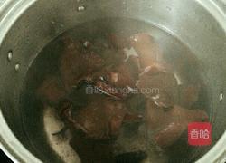 麻辣洋葱丁炒木耳的做法图解2