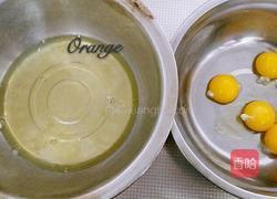 红丝绒草莓裸蛋糕的做法图解1