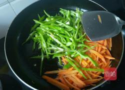 青椒胡萝卜丝的做法图解4