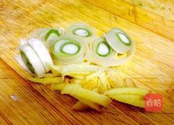 糖醋排骨的做法图解1