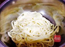 芝麻酱拌面的做法图解2