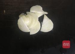 南瓜炒沙虫的做法图解1