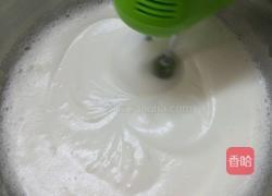 戚风蛋糕的做法图解3