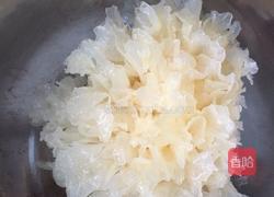 银耳红枣粥的做法图解4