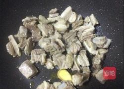 鲫鱼羊排汤的做法图解8