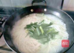 鸡蛋丝瓜面的做法图解8