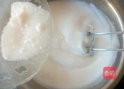 巧克力水果奶油蛋糕卷的做法图解9