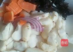 荸荠炒肉的做法图解1